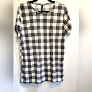 ✨️NWT Black and White Casual Check Mock Button Down Shirt